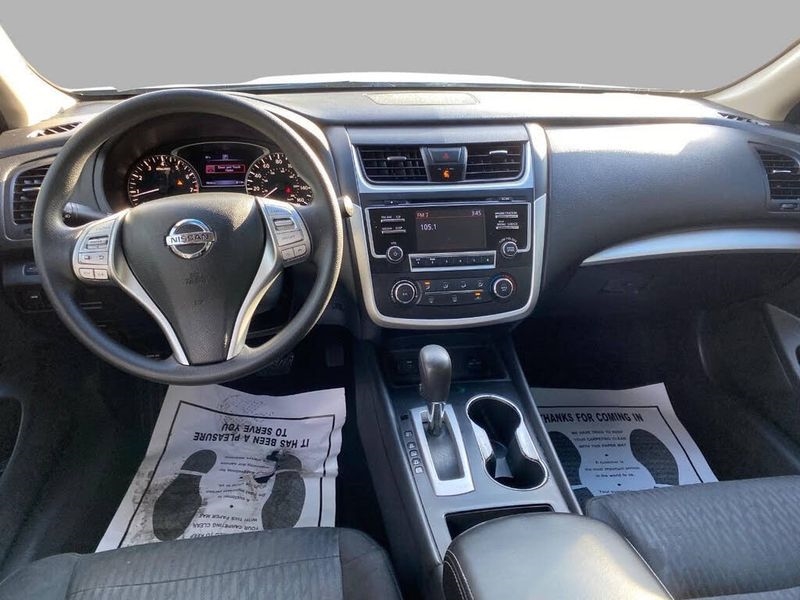 Nissan Altima 2.5 S Sedan 2017