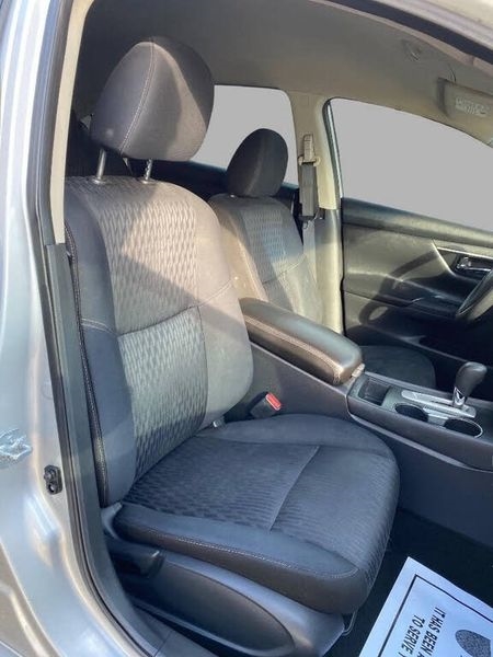 Nissan Altima 2.5 S Sedan 2017