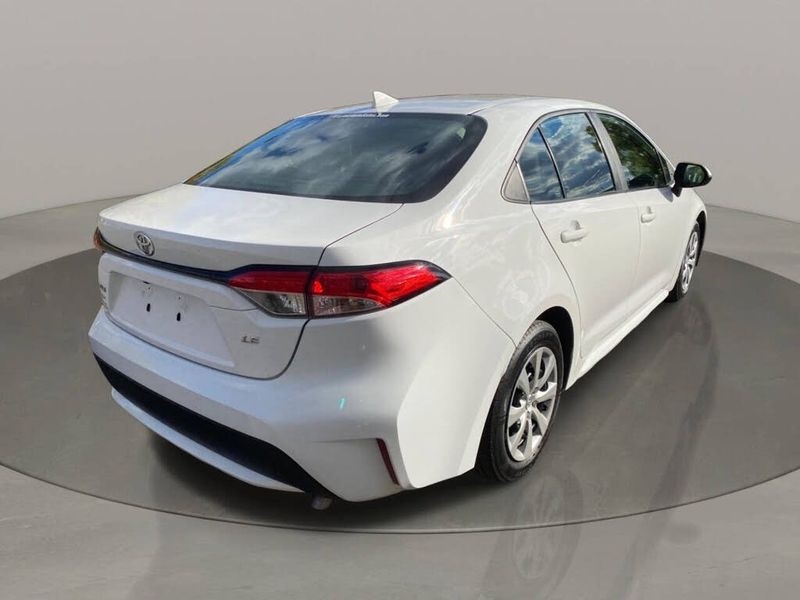 Toyota Corolla LE CVT (Natl) 2022