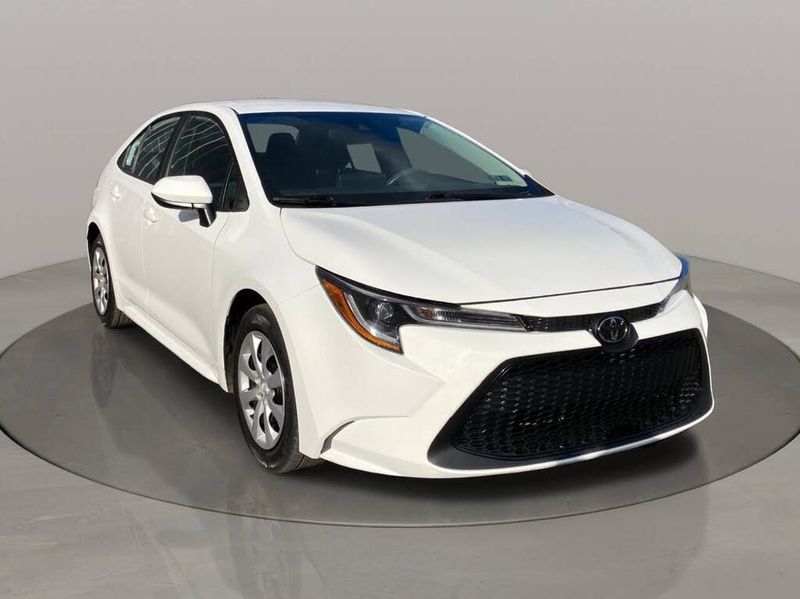 Toyota Corolla LE CVT (Natl) 2022