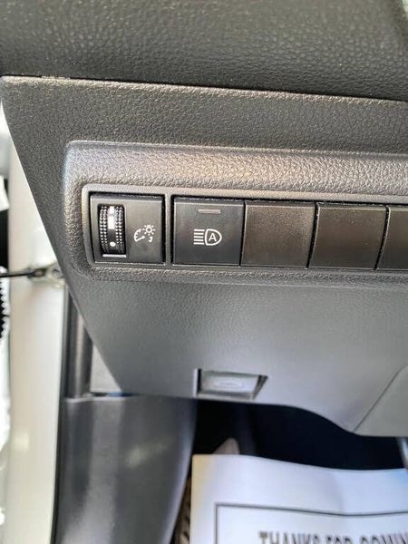 Toyota Corolla LE CVT (Natl) 2022