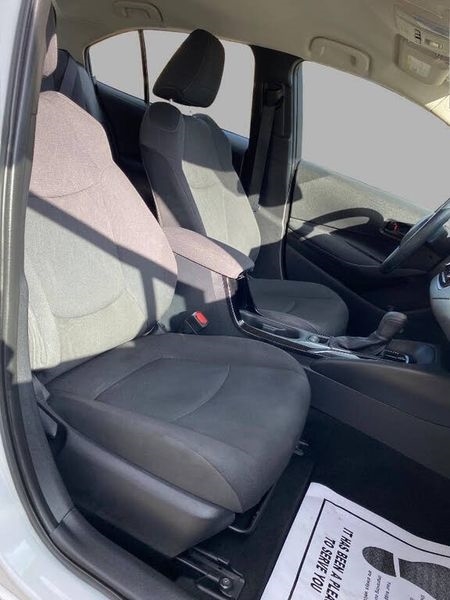 Toyota Corolla LE CVT (Natl) 2022