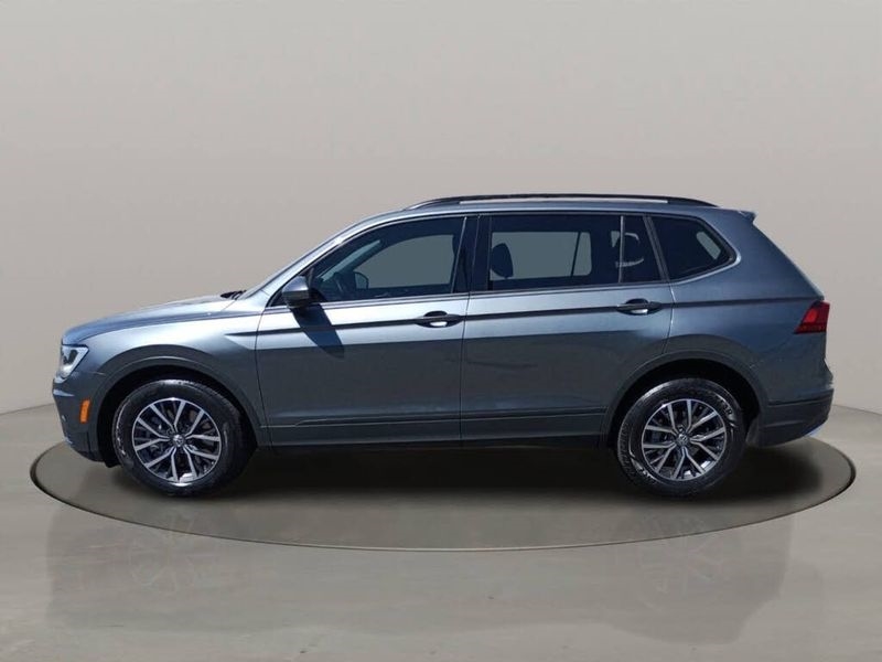 Volkswagen Tiguan 2.0T SE FWD 2021
