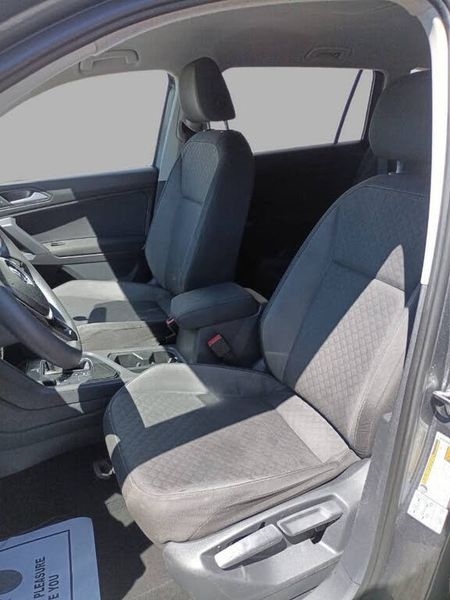 Volkswagen Tiguan 2.0T SE FWD 2021