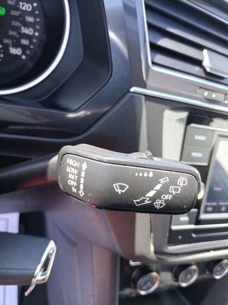 Volkswagen Tiguan 2.0T SE FWD 2021