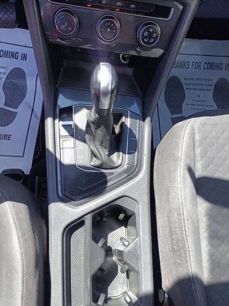 Volkswagen Tiguan 2.0T SE FWD 2021