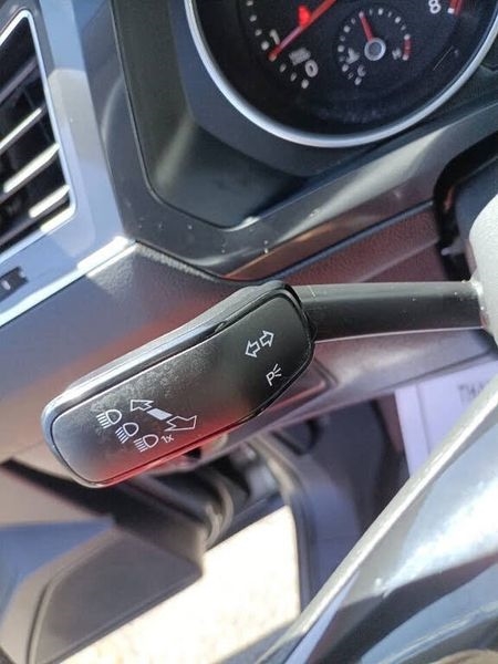 Volkswagen Tiguan 2.0T SE FWD 2021