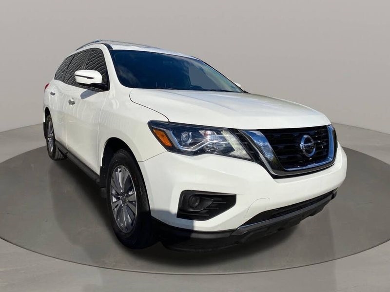 Nissan Pathfinder 4x4 S 2019