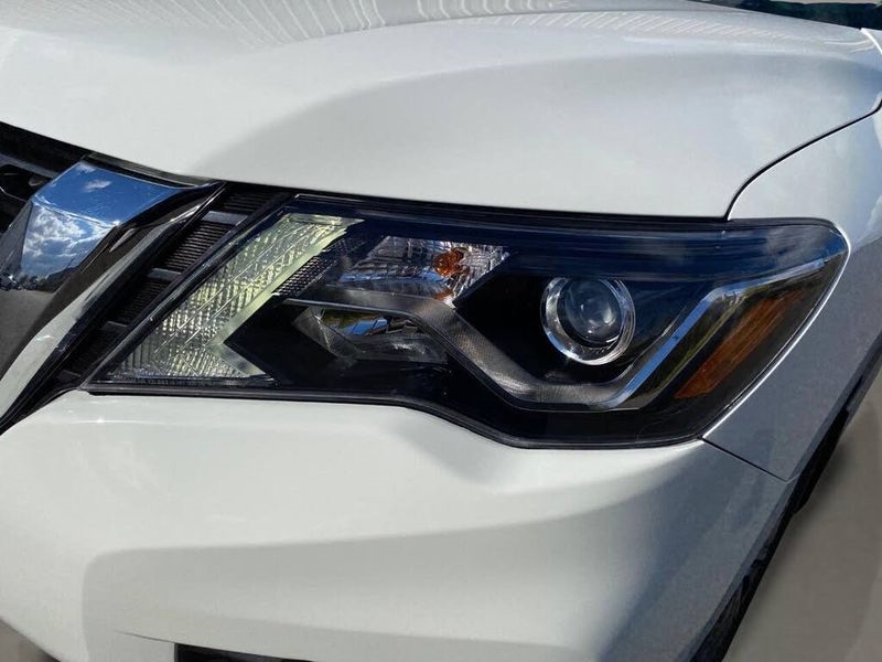 Nissan Pathfinder 4x4 S 2019