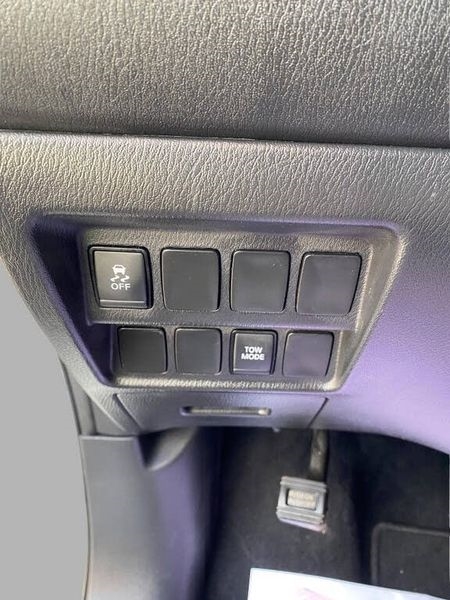 Nissan Pathfinder 4x4 S 2019