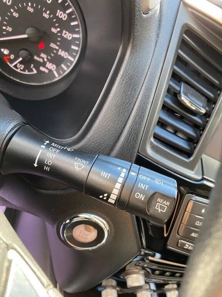 Nissan Pathfinder 4x4 S 2019