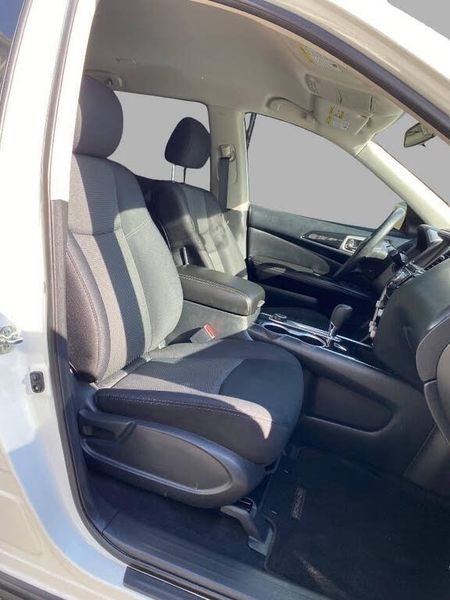 Nissan Pathfinder 4x4 S 2019