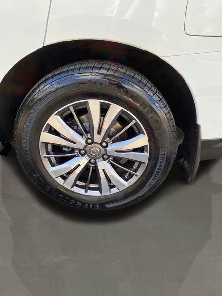 Nissan Pathfinder 4x4 S 2019