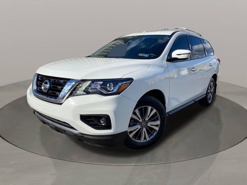 Nissan Pathfinder 4x4 S 2019
