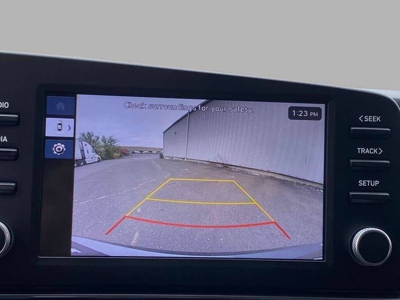 Hyundai Elantra SE IVT 2025