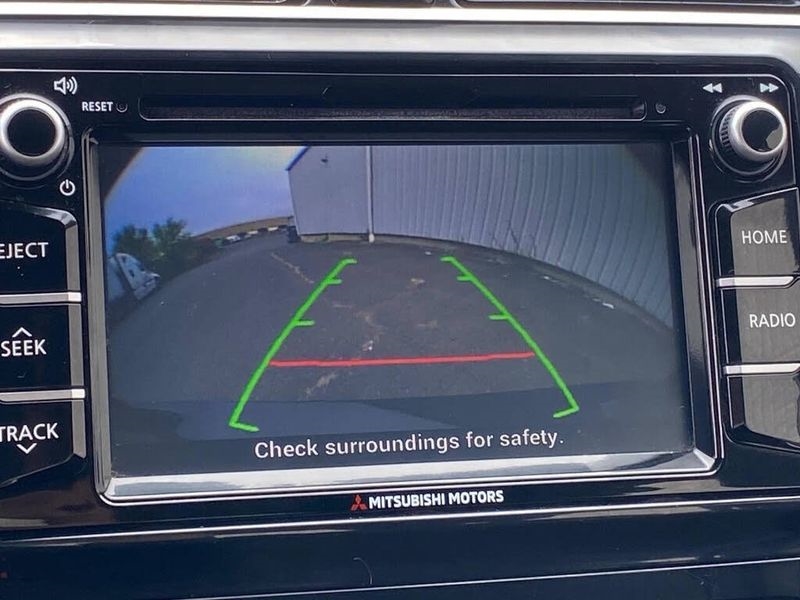 Mitsubishi Mirage G4 SE CVT 2020