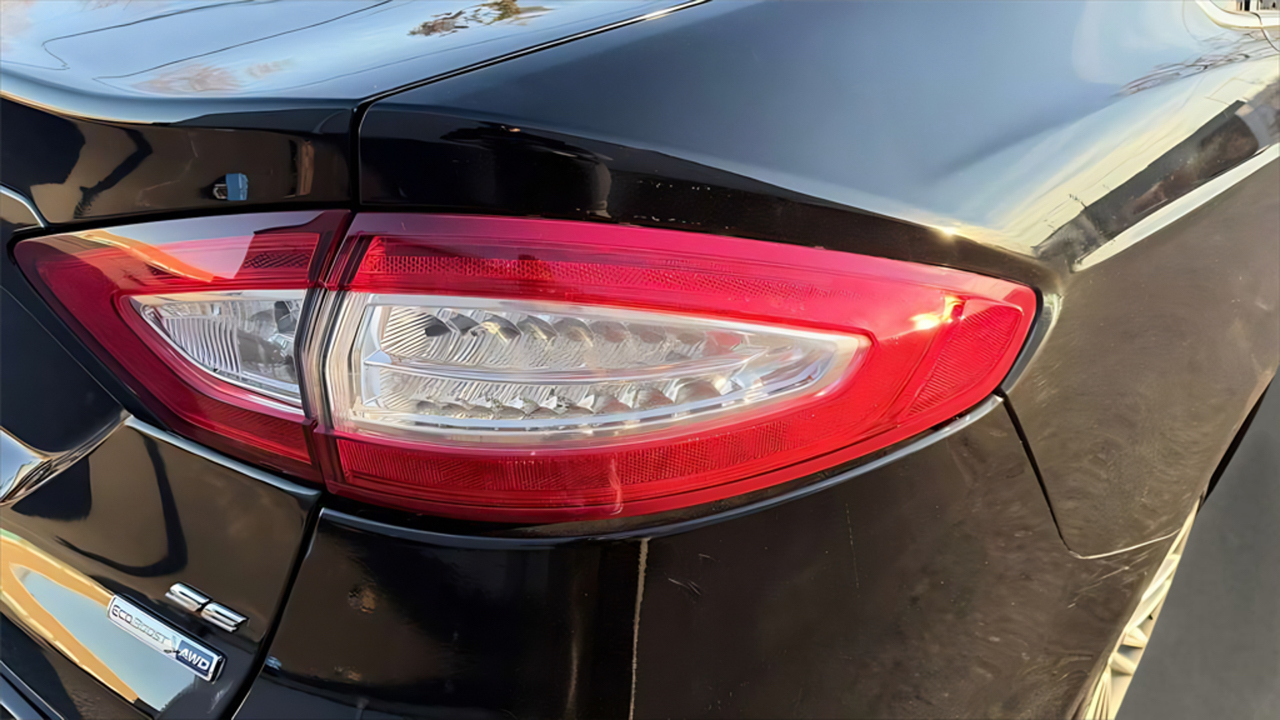 Ford Fusion 4dr Sdn SE AWD 2016