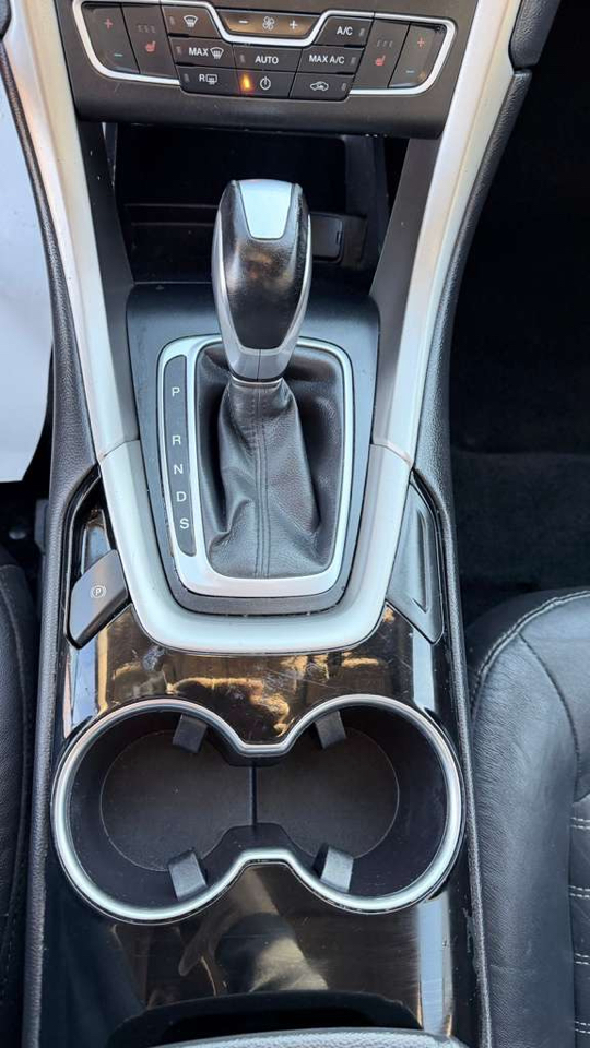 Ford Fusion 4dr Sdn SE AWD 2016