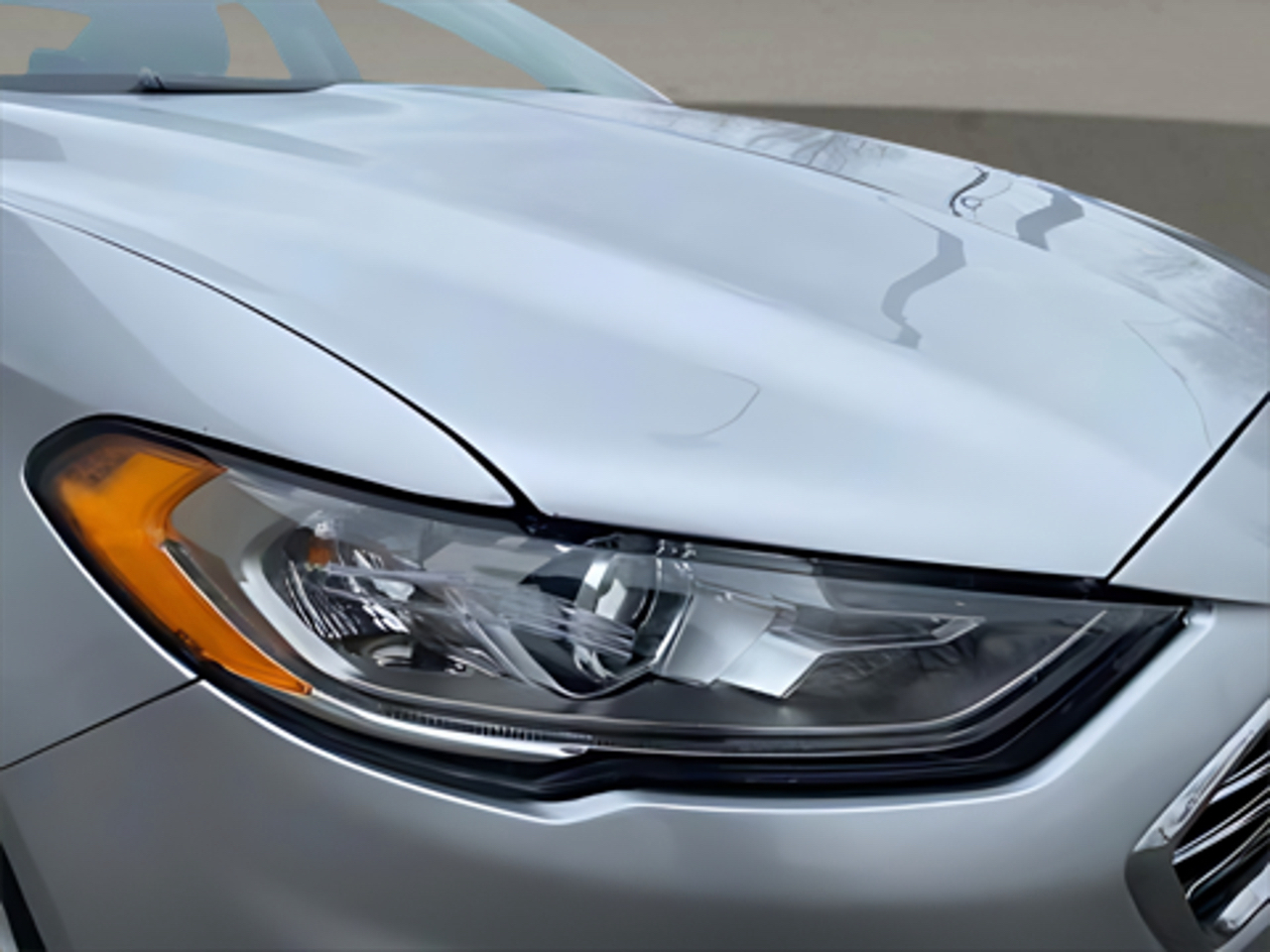 Ford Fusion Hybrid SE FWD 2019