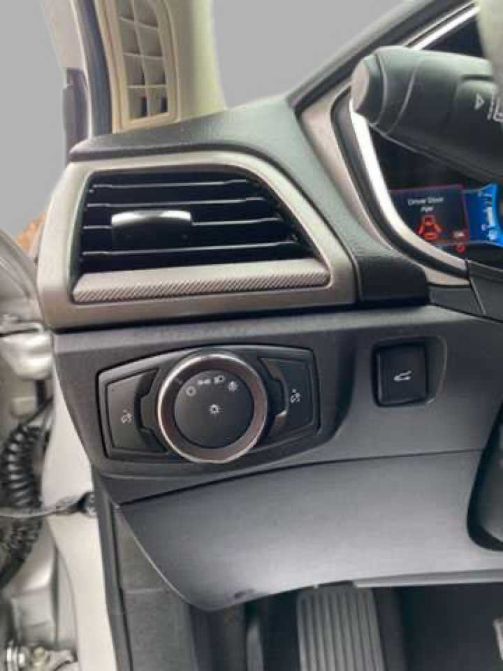 Ford Fusion Hybrid SE FWD 2019