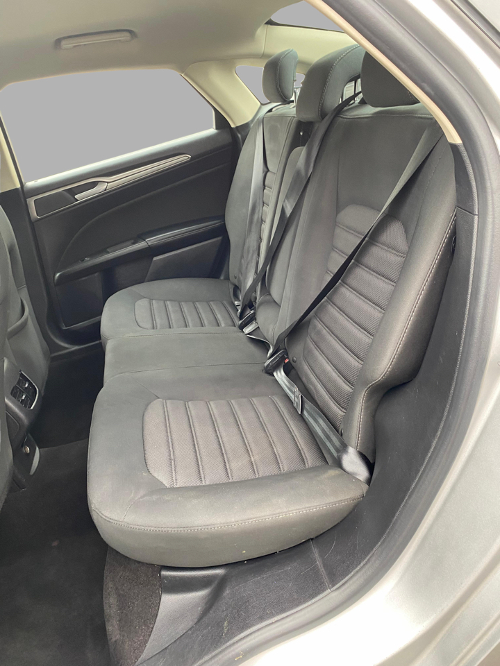 Ford Fusion Hybrid SE FWD 2019