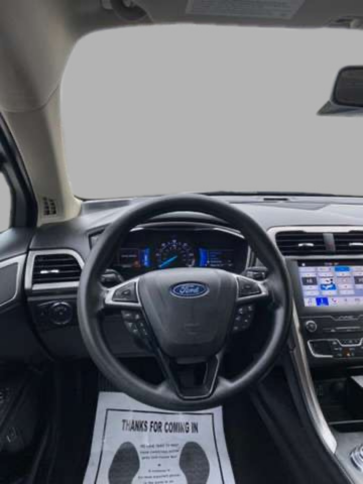 Ford Fusion Hybrid SE FWD 2019