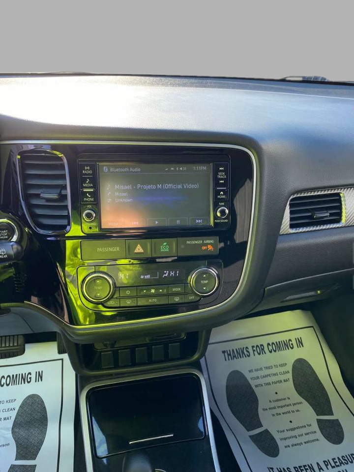 Mitsubishi Outlander SEL FWD 2018