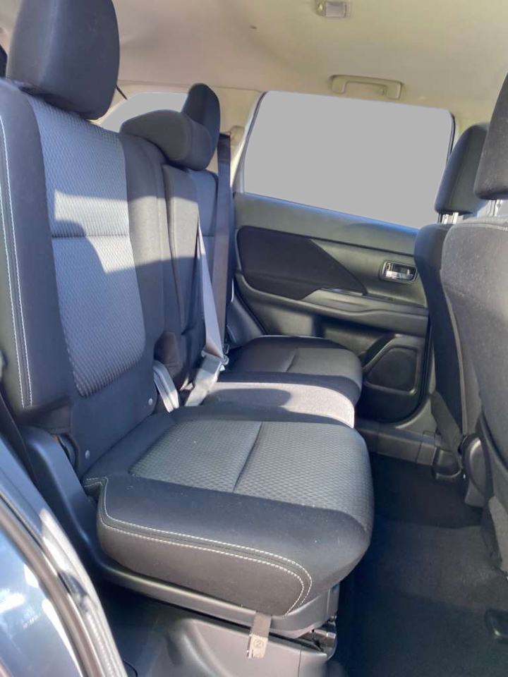 Mitsubishi Outlander SEL FWD 2018