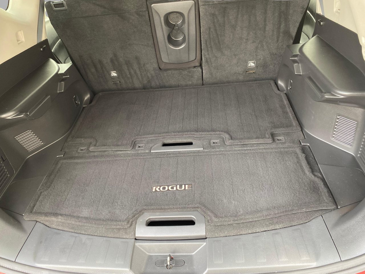 Nissan Rogue AWD 4dr SV 2016