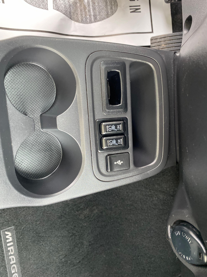 Mitsubishi Mirage G4 SE CVT 2020