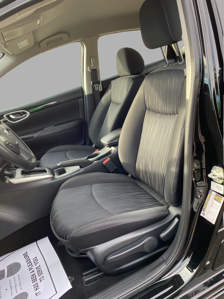 Nissan Sentra SV 4D Sedan 2019