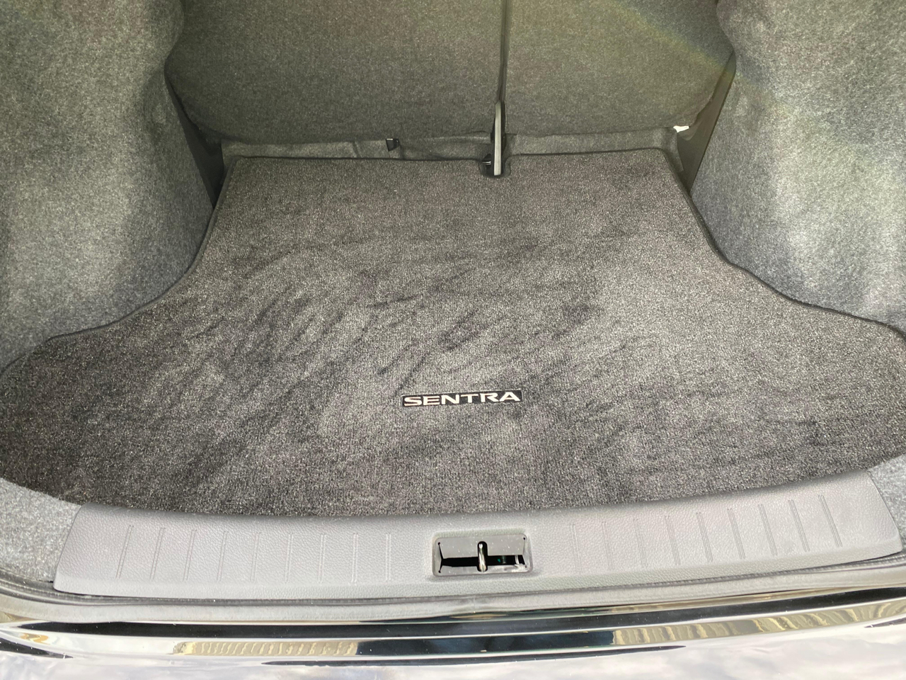 Nissan Sentra SV 4D Sedan 2019