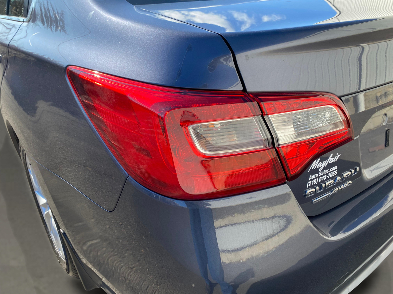 Subaru Legacy 4dr Sdn 2.5i Premium PZEV 2015