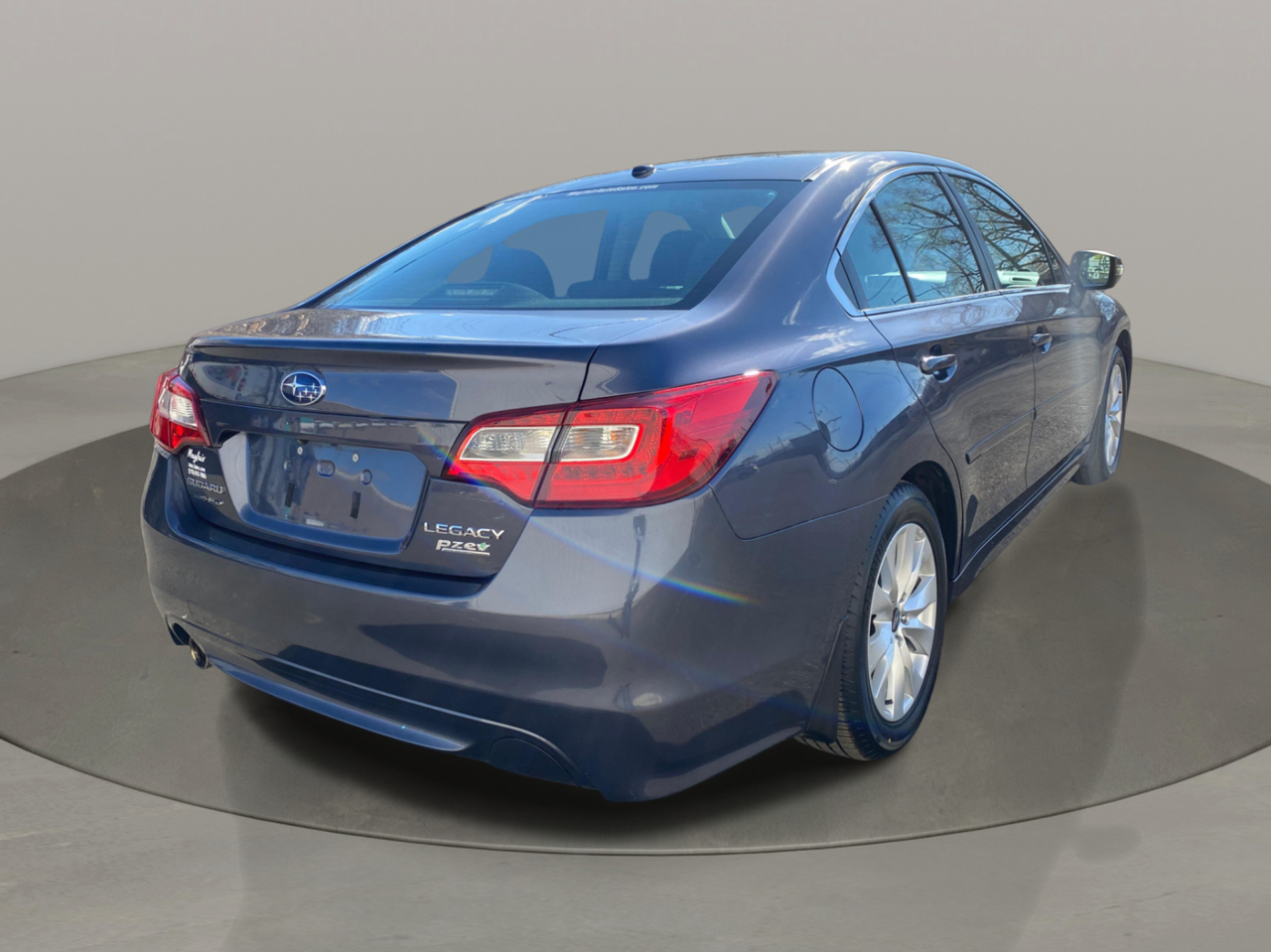 Subaru Legacy 4dr Sdn 2.5i Premium PZEV 2015