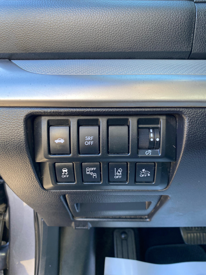 Subaru Legacy 4dr Sdn 2.5i Premium PZEV 2015