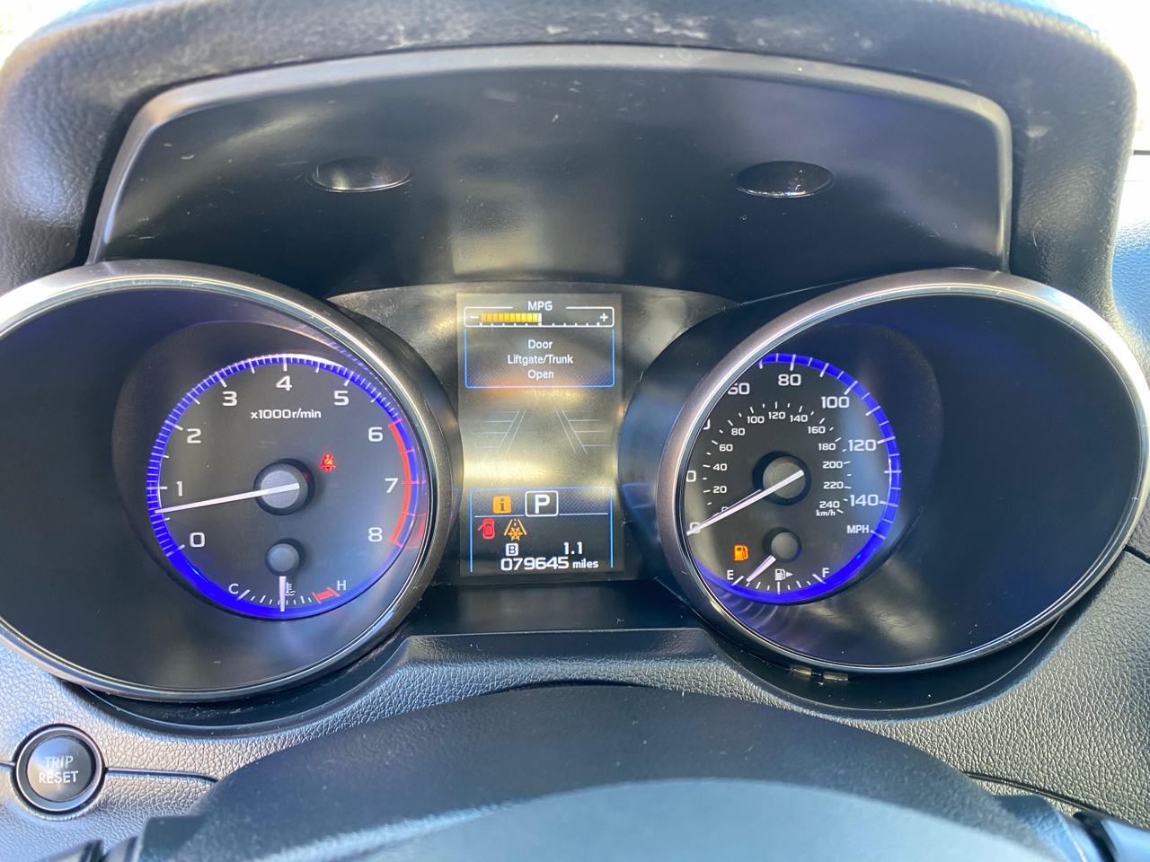 Subaru Legacy 4dr Sdn 2.5i Premium PZEV 2015