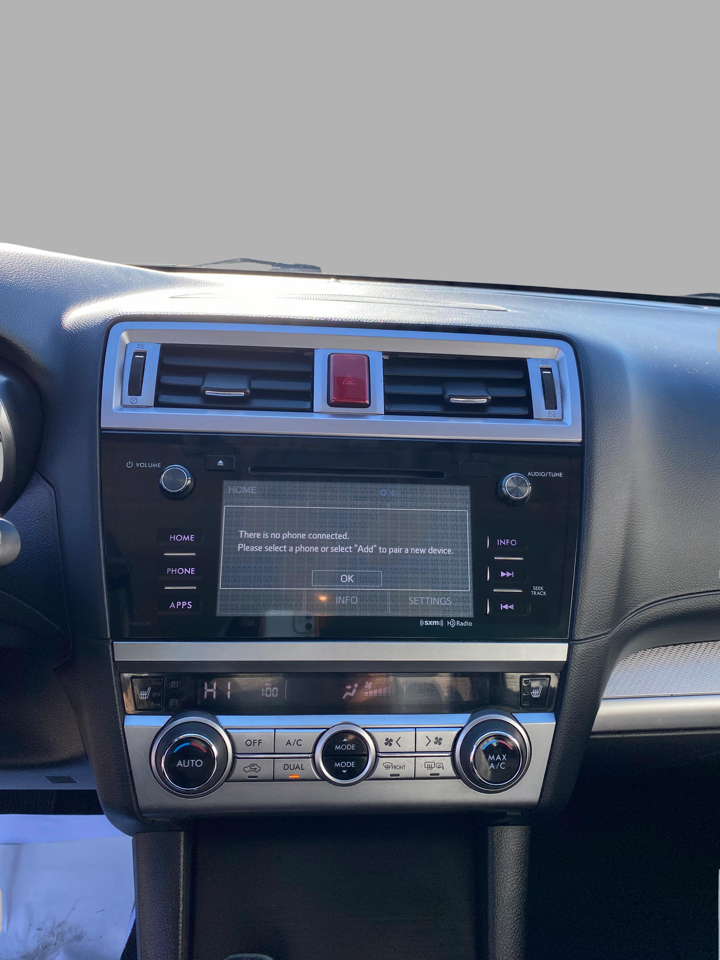 Subaru Legacy 4dr Sdn 2.5i Premium PZEV 2015