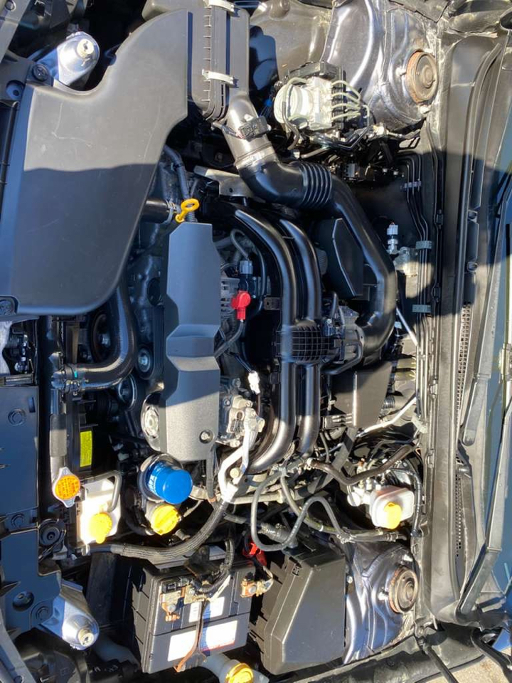 Subaru Legacy 4dr Sdn 2.5i Premium PZEV 2015