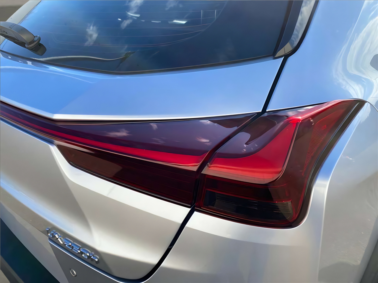 Lexus UX UX 250h FWD 2024