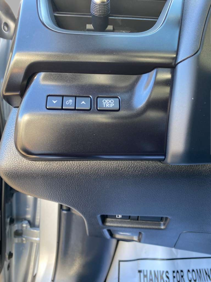 Lexus UX UX 250h FWD 2024