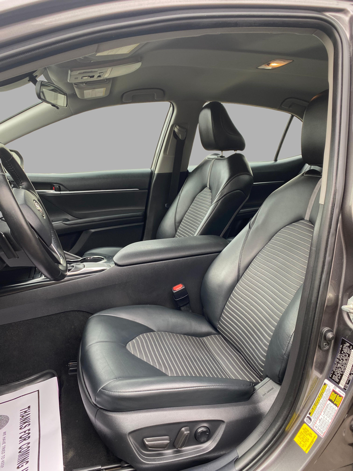 Toyota Camry SE 4D Sedan 2020