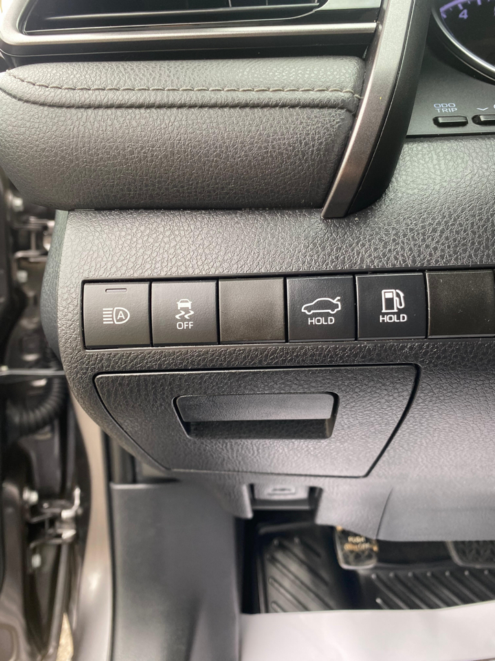 Toyota Camry SE 4D Sedan 2020