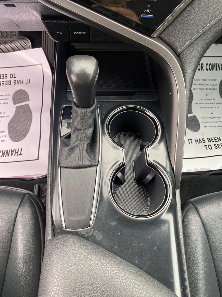 Toyota Camry SE 4D Sedan 2020