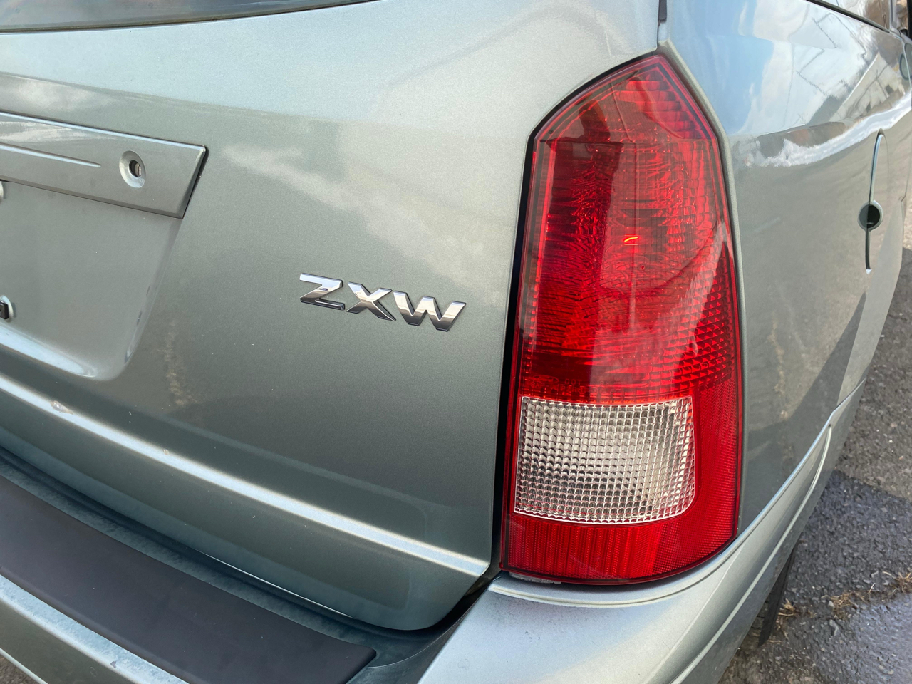 Ford Focus 4dr Wgn ZXW SES 2005