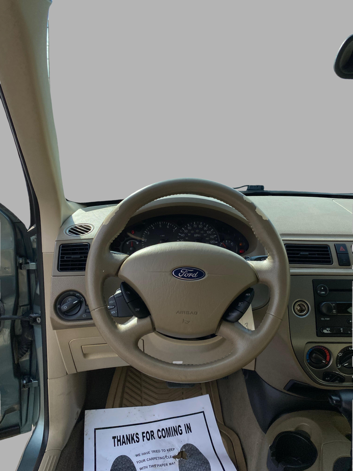 Ford Focus 4dr Wgn ZXW SES 2005