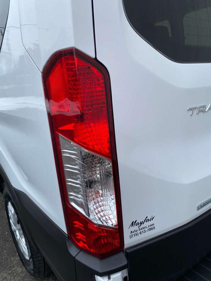 Ford Transit Passenger Wagon T-350 148" Low Roof XLT RWD 2023