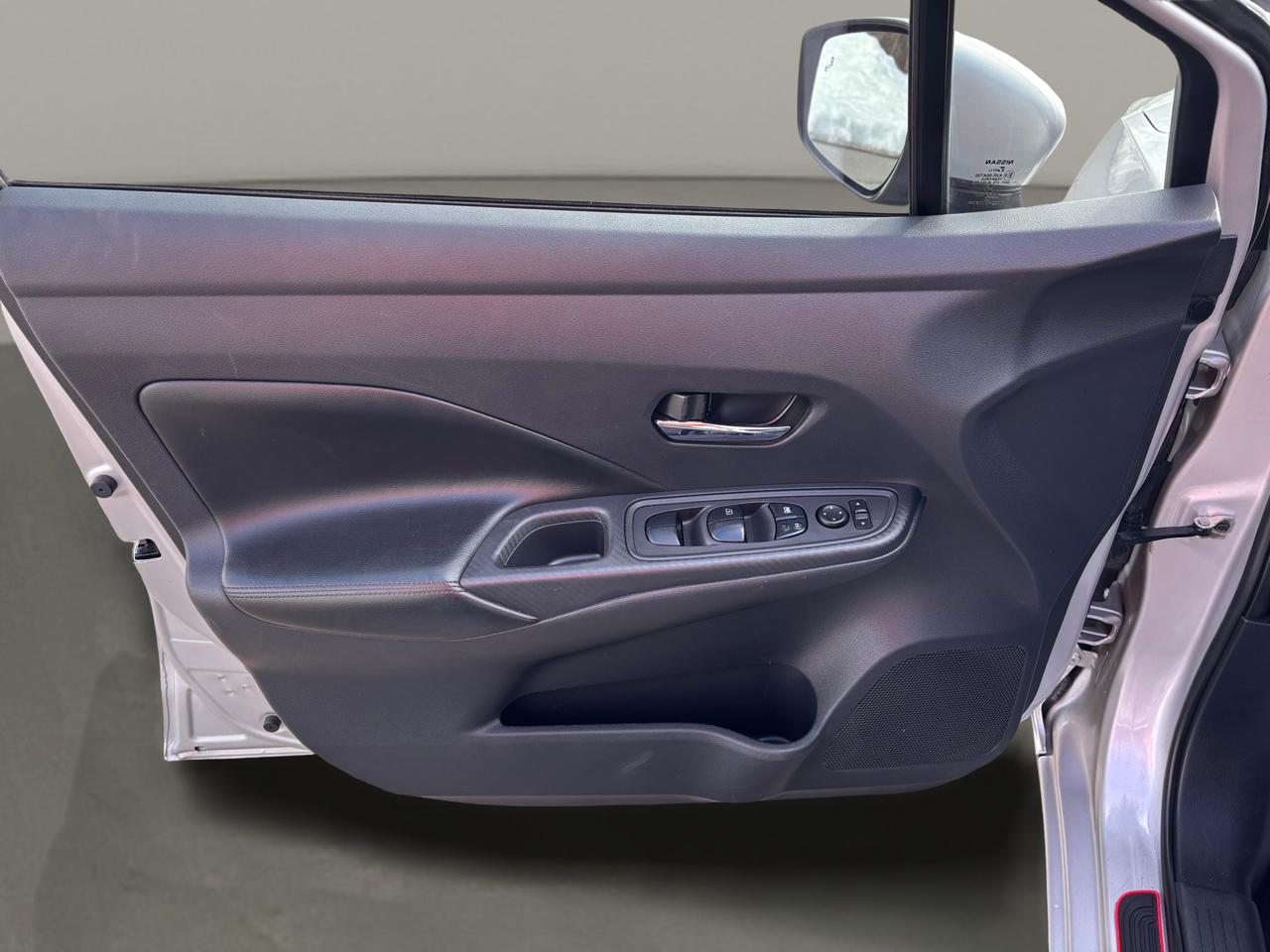 Nissan Versa Sedan  2020