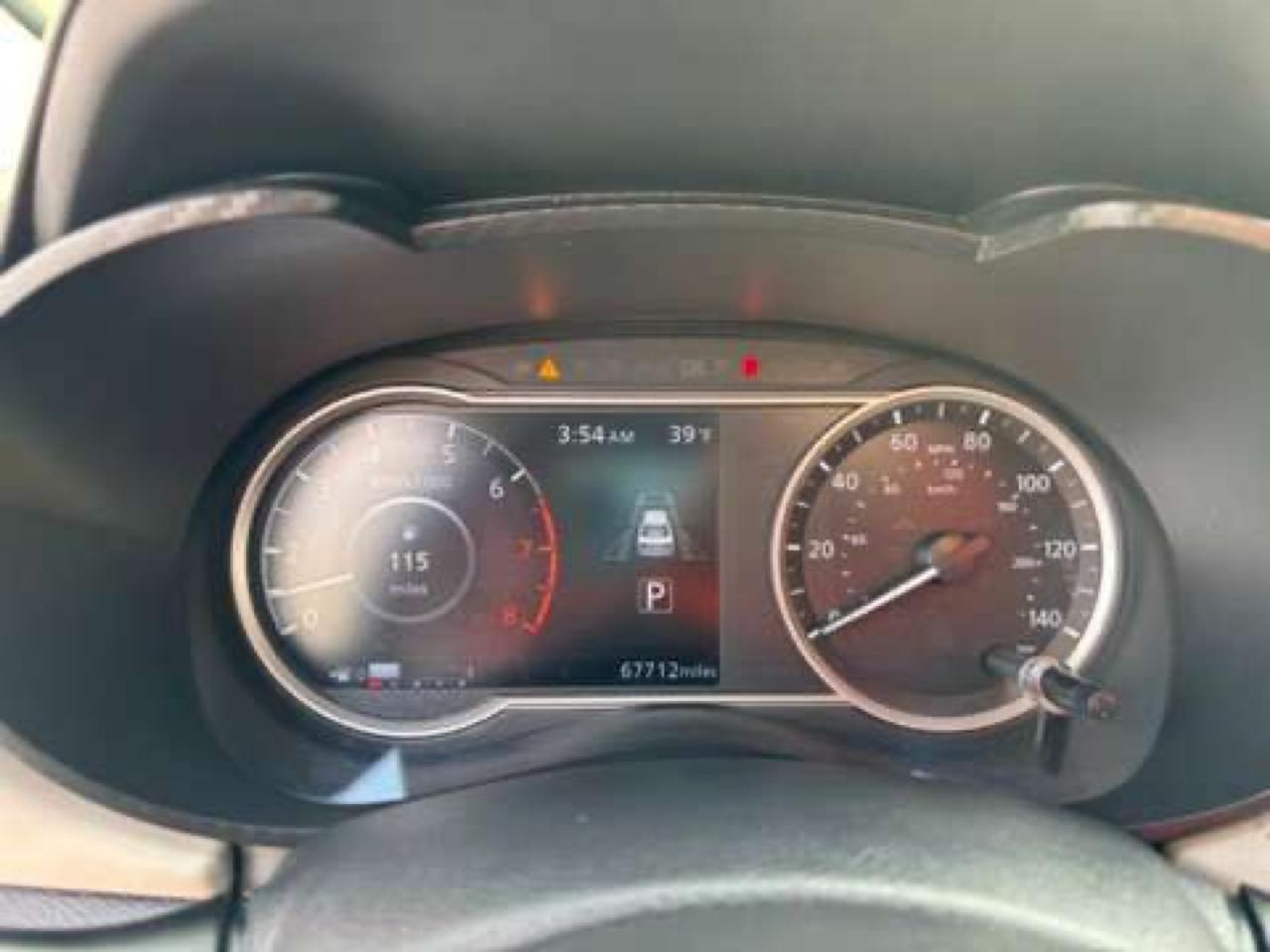 Nissan Versa Sedan  2020