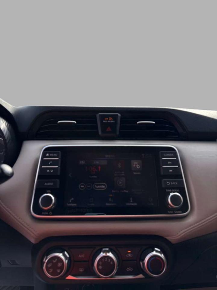 Nissan Versa Sedan  2020