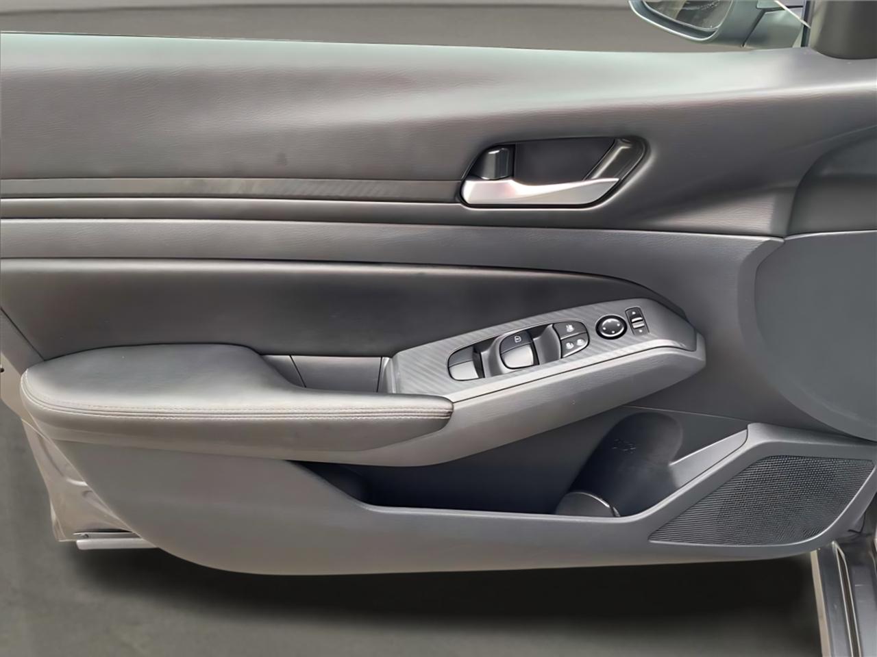 Nissan Altima SV FWD 2025